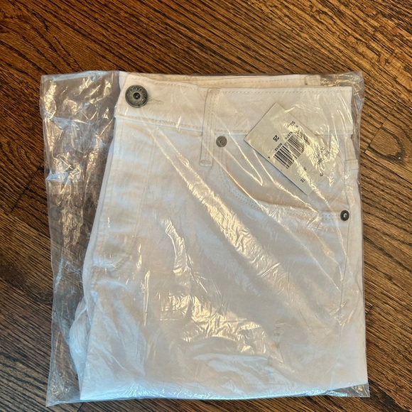 EDYSON DELON high rise slightly distressed shorts. Size 31. - Picture 5 of 5